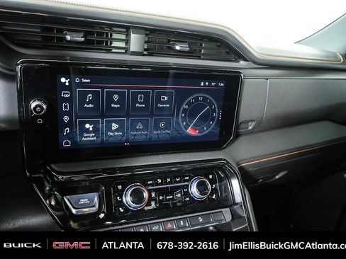 Used 2024 GMC Sierra 1500 AT4 w/ AT4 Premium Package AWD/4WD image 13