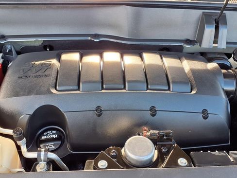 Used 2013 Buick Enclave Premium w/ LPO, Cargo Convenience Pkg image 17