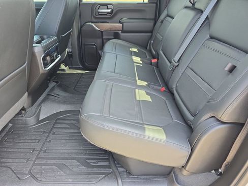 Used 2022 GMC Sierra 3500 Denali AWD/4WD image 15