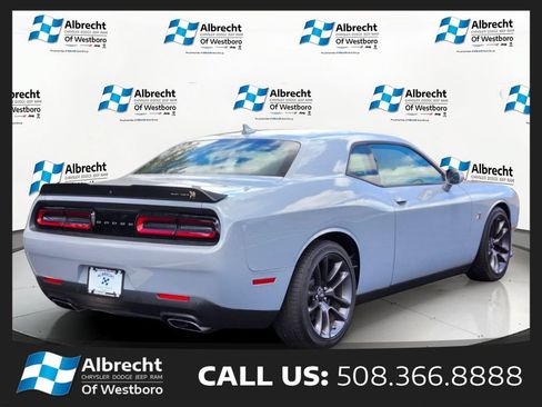 Used 2021 Dodge Challenger R/T Scat Pack RWD image 5