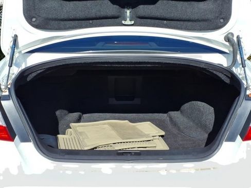 Used 2011 INFINITI M37 w/ Premium Pkg RWD image 28