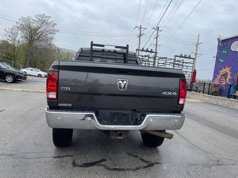 Used 2017 RAM 2500 SLT w/ Snow Chief Group AWD/4WD image 4