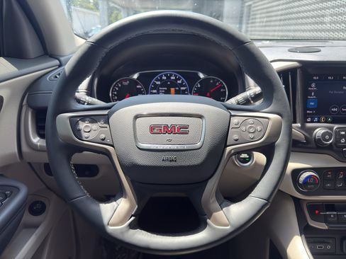 Used 2023 GMC Terrain Denali w/ Denali Premium Package AWD/4WD image 14