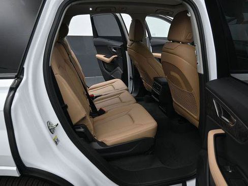 New 2026 Audi Q7 3.0T Prestige AWD/4WD image 13