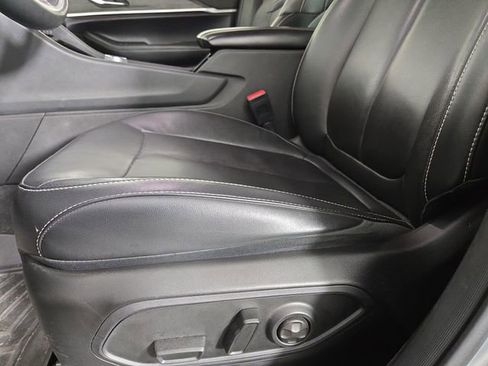 Used 2022 Jeep Grand Cherokee Limited image 32