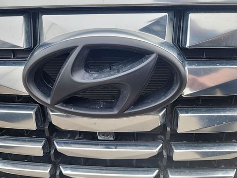 Used 2024 Hyundai Palisade Calligraphy image 3