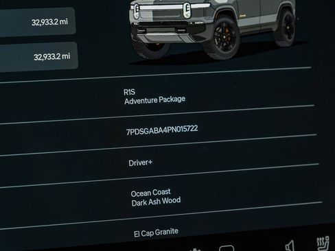 Used 2023 Rivian R1S Adventure image 25