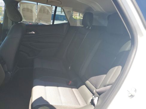 Used 2025 Chevrolet Trax LT FWD image 14