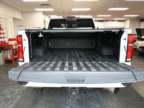 Used 2024 Chevrolet Silverado 2500 High Country w/ High Country Premium Package image 25