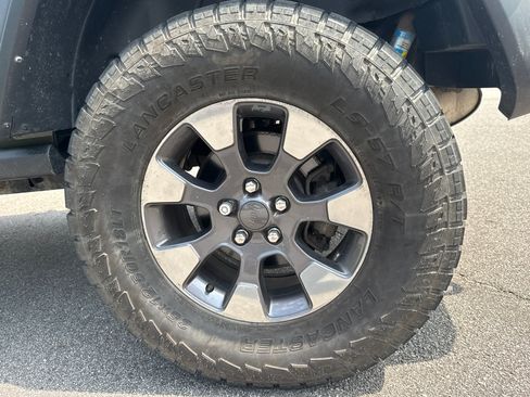 Used 2022 Jeep Wrangler Unlimited Rubicon AWD/4WD image 16