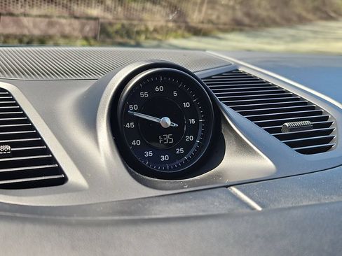 Certified 2025 Porsche Cayenne Coupe AWD/4WD image 19