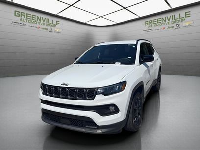 Used 2025 Jeep Compass Latitude w/ Convenience Group