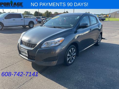 Used 2011 Toyota Matrix FWD image 3