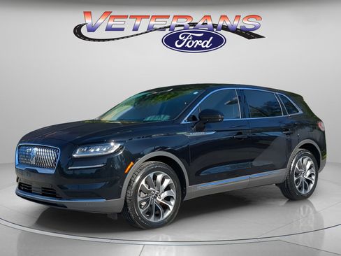 Used 2023 Lincoln Nautilus Reserve w/ Equipment Group 201A AWD/4WD image 1
