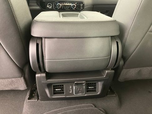 Used 2024 GMC Sierra 1500 SLT image 19