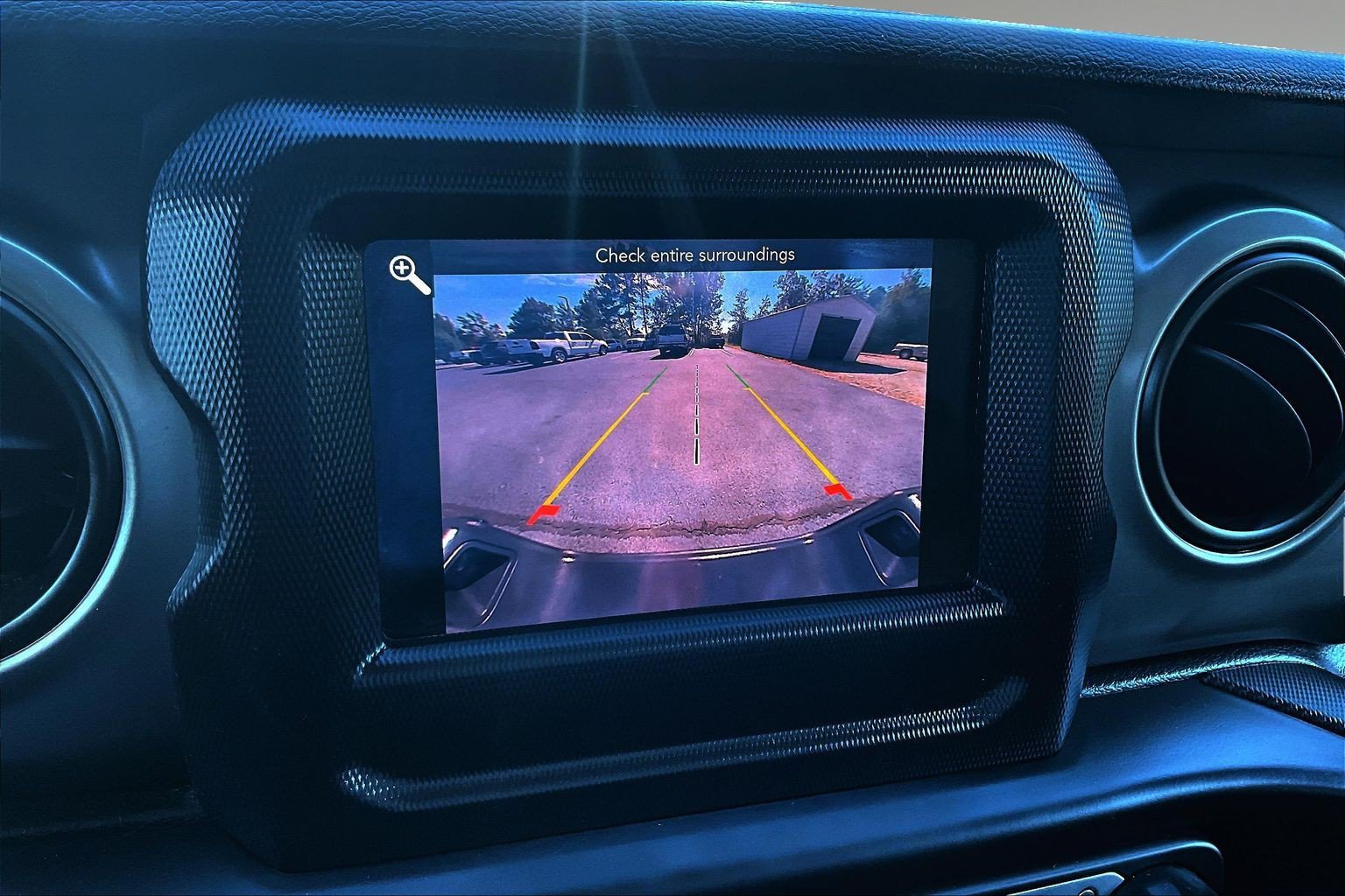 Used 2021 Jeep Gladiator Sport AWD/4WD image 16