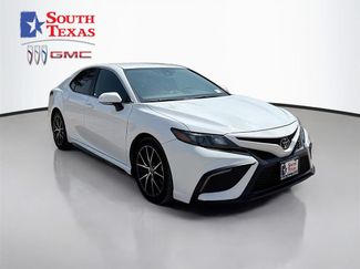 Used 2022 Toyota Camry SE FWD video 1