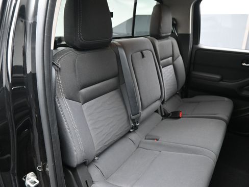 Certified 2022 Nissan Frontier SV w/ Technology Package image 14