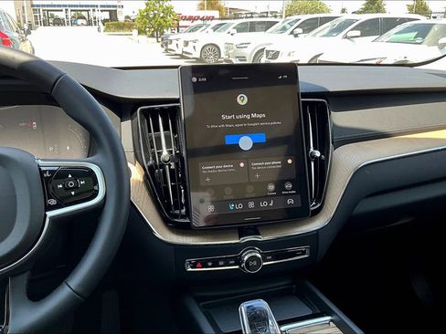 New 2026 Volvo XC60 B5 Ultra w/ Protection Package Premier image 18