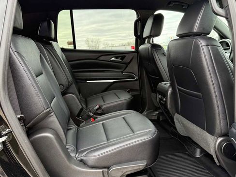 Used 2026 Chevrolet Traverse LT w/ Driver Confidence Package AWD/4WD image 11