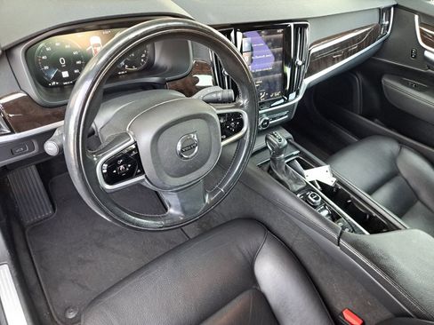 Used 2017 Volvo S90 T6 Momentum w/ Vision Package AWD/4WD image 9
