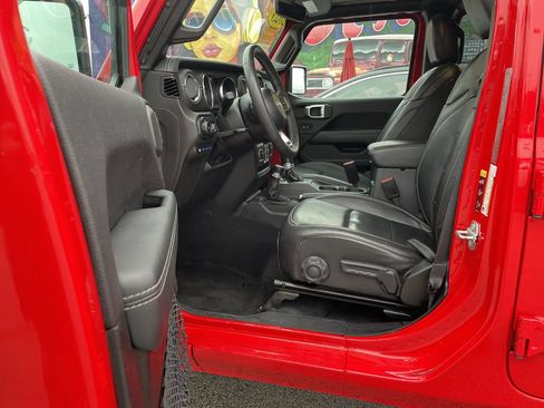 Certified 2023 Jeep Wrangler Unlimited Sahara AWD/4WD image 14
