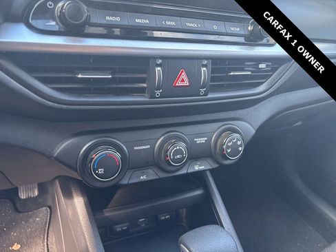 Used 2023 Kia Forte LXS w/ LXS Technology Package image 8