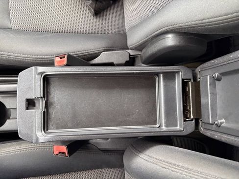 Used 2013 Jeep Patriot Latitude w/ Sun/Sound Group FWD image 47