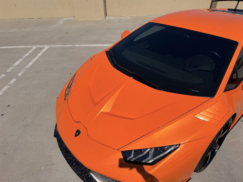 Used 2015 Lamborghini Huracan LP 610-4 AWD/4WD image 18