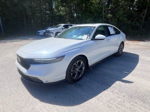 Used 2024 Honda Accord EX image 3