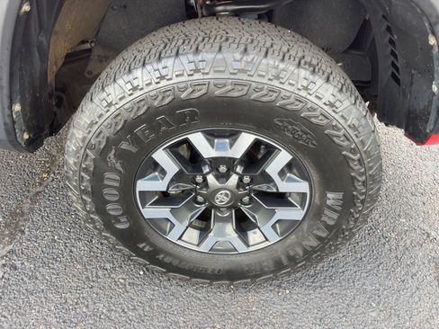 Used 2023 Toyota Tacoma TRD Off-Road AWD/4WD image 22