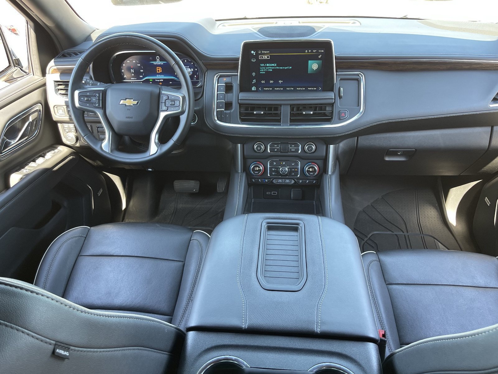 Used 2024 Chevrolet Tahoe Premier w/ Premium Package AWD/4WD image 17