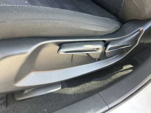 Used 2026 Honda HR-V LX image 23