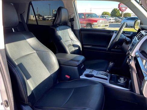 Used 2022 Toyota 4Runner Limited image 33