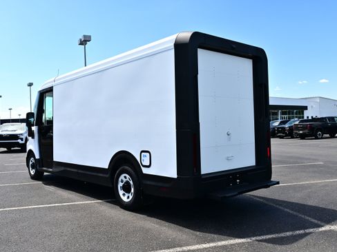 Used 2024 Chevrolet Brightdrop 600 w/ Commercial Equipment Package AWD/4WD image 6
