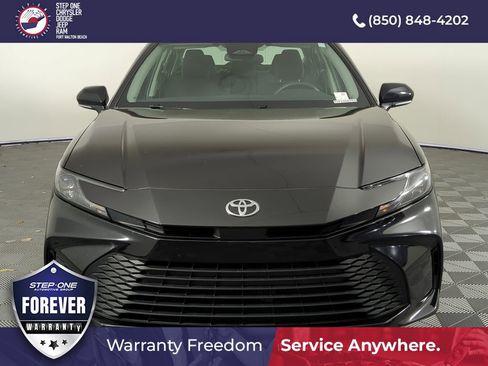 Used 2025 Toyota Camry LE FWD image 9