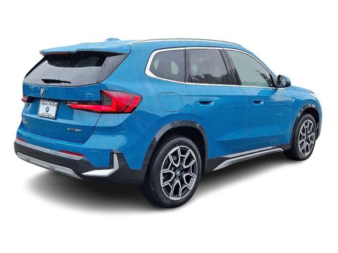Used 2025 BMW X1 xDrive28i w/ Premium Package image 6