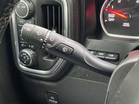 Used 2020 Chevrolet Silverado 1500 High Country w/ Technology Package image 12