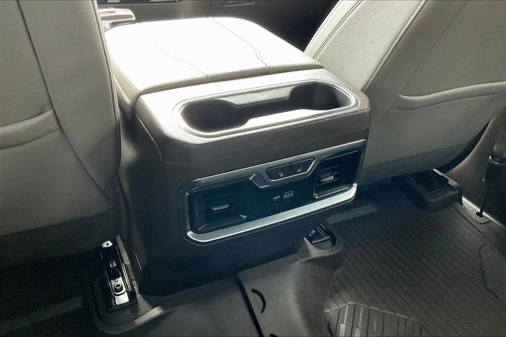Used 2023 Chevrolet Silverado 1500 LTZ AWD/4WD image 14