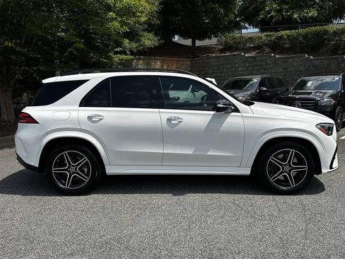 Certified 2025 Mercedes-Benz GLE 450e 4MATIC image 9