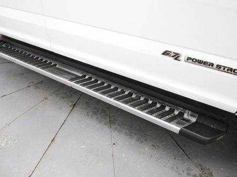 Used 2020 Ford F350 XLT w/ XLT Premium Package image 37