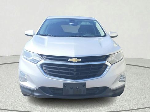 Used 2021 Chevrolet Equinox LT w/ Driver Convenience Package FWD image 2