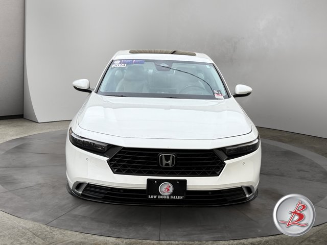 Used 2024 Honda Accord Touring image 2