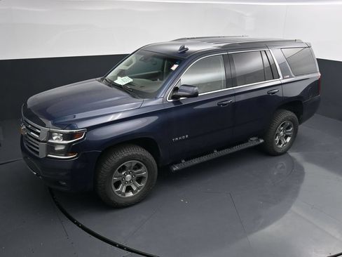 Used 2018 Chevrolet Tahoe LT w/ Luxury Package AWD/4WD image 12