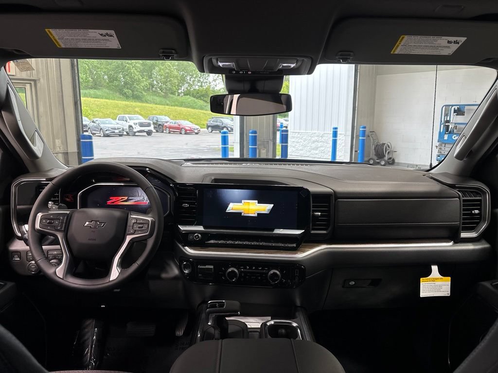 New 2026 Chevrolet Silverado 1500 RST AWD/4WD image 11