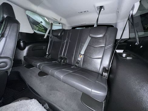 Used 2018 Cadillac Escalade ESV Premium Luxury AWD/4WD image 29