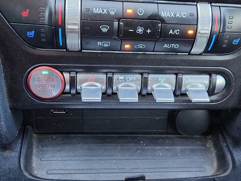 Used 2022 Ford Mustang Premium image 15