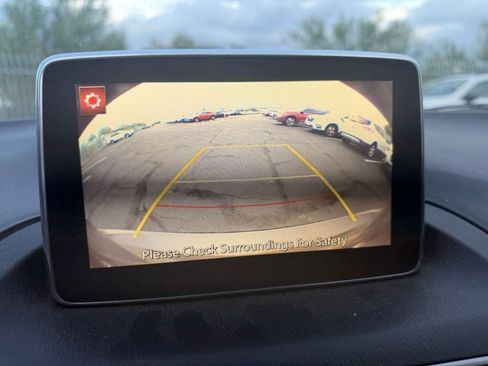 Used 2016 MAZDA MAZDA3 i Touring w/ Popular Equipment Package FWD image 12