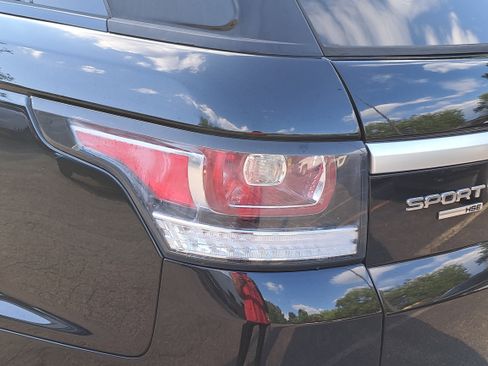 Used 2016 Land Rover Range Rover Sport HSE AWD/4WD image 34