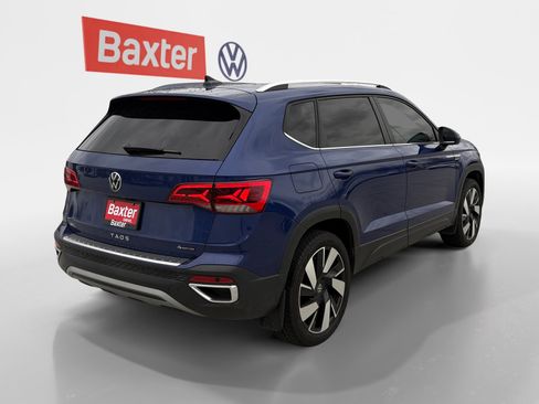 Certified 2024 Volkswagen Taos SEL image 15